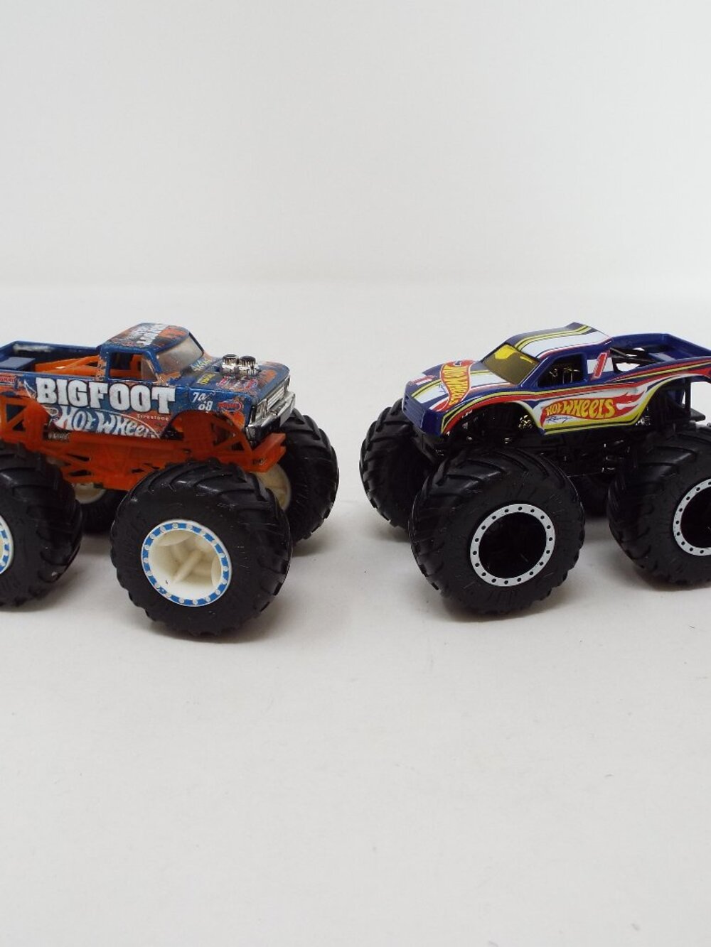 Hot Wheels Monster Truck Bundle #428